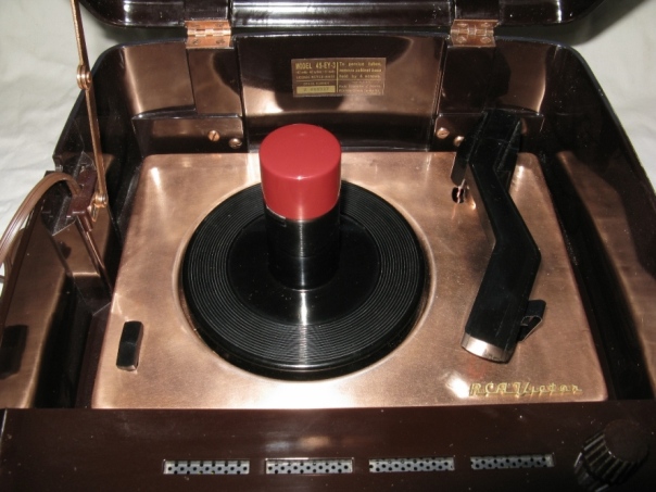 Closeup of topside player mechanism